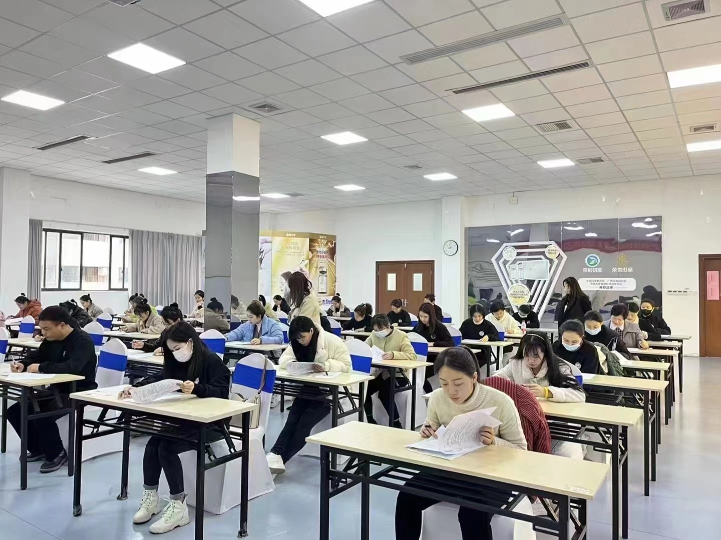 乌克兰少妇videos高潮