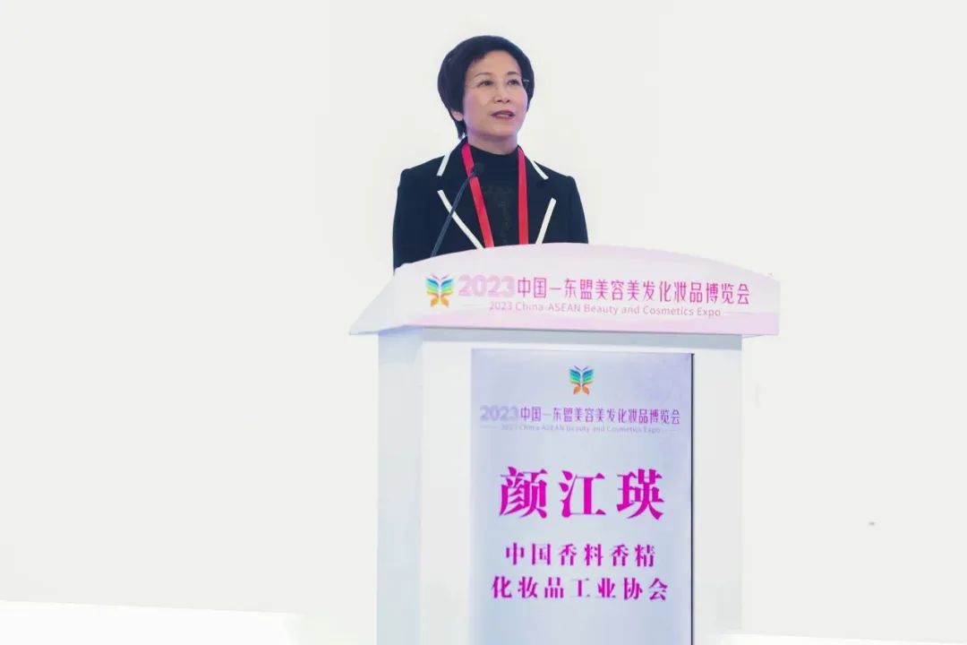 乌克兰少妇videos高潮